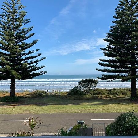 Beach Front Apartment Ohope Buitenkant foto